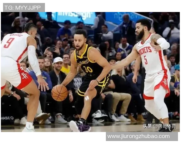 火箭与勇士激战回顾NBA常规赛精彩瞬间全记录